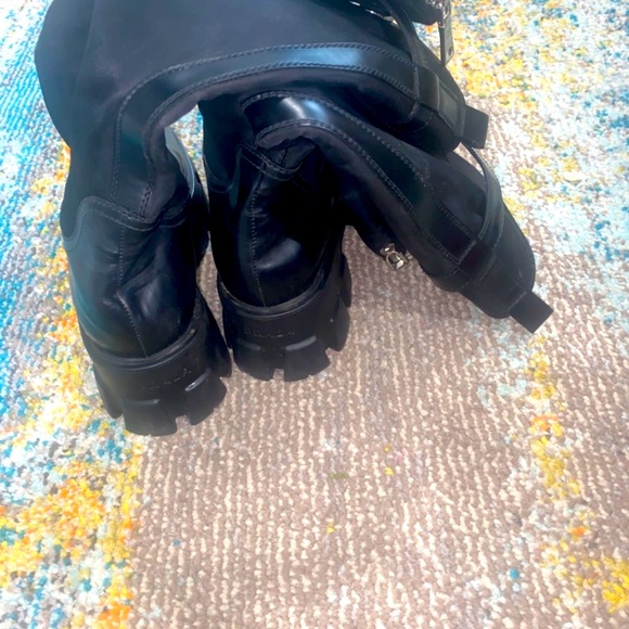 Prada Monolith Nylon Zip Bag Lug Combat Boot SZ 39 Logo Pocket Riding Platform - Picture 3 of 4